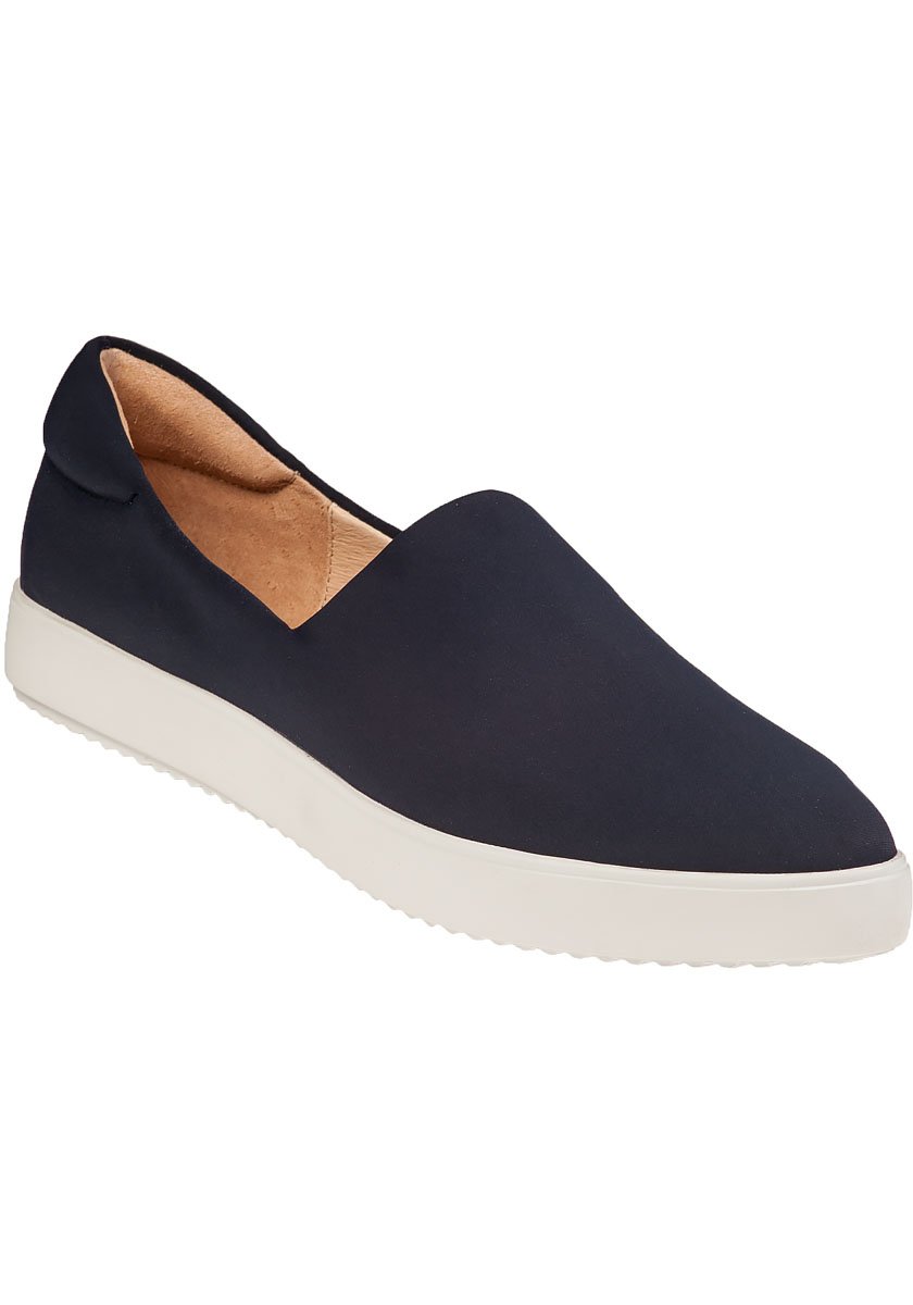 GlobalShopxMall's tweet photo. We are excited to announce that @JSlidesFootwear is now #shippinginternationally with #GlobalShopex! https://t.co/wOKaIKrga3