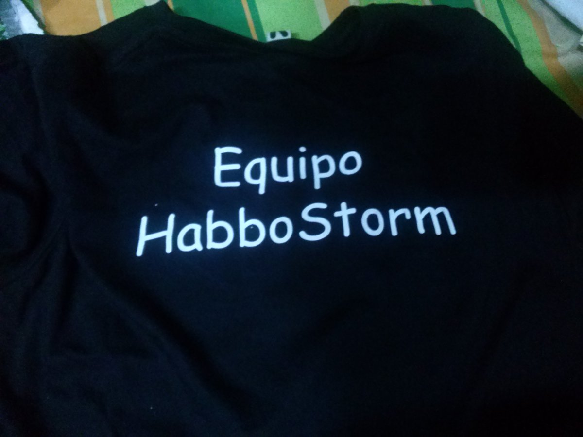 DhooMix's tweet photo. ¡Gracias por un regalo tan increíble y maravilloso @NeroWriter! 😍👪💗🎁 #FamiliaStorm https://t.co/alg68L97iE
