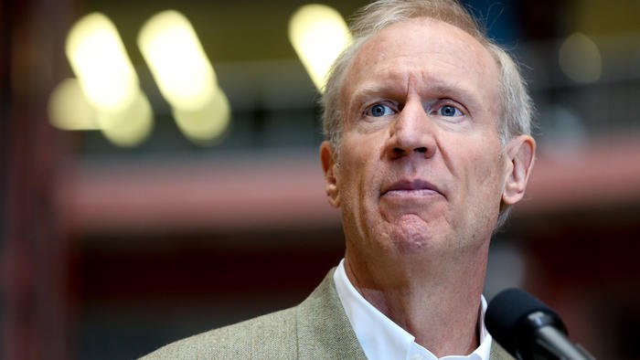 DailySouthtown's tweet image. Southern Illinois poll shows growing dissatisfaction with governor's job performance
trib.in/1OVKY9H