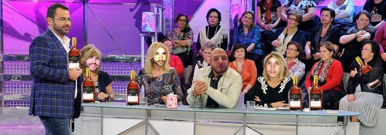 Entrevista en medios? No problem!! ✈️🌴❤️ <a href="/RonBarceloSpain/">RONI🔥</a> <a href="/DesaliaMusic/">Desalia Music</a> <a href="/lescastizos/">Lescastizos</a> <a href="/albertneve/">Albert Neve</a> #ViveAhoaTalent