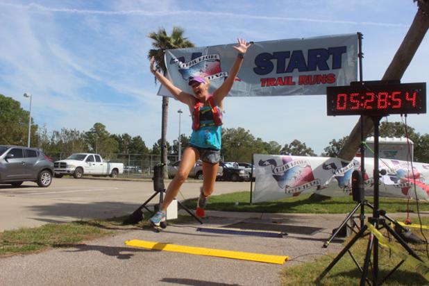 TrailRacingTX's tweet photo. Now that's how you celebrate a loop at the Jackalope Jam! #jackjam #trot #throwbacktuesday #jj100 https://t.co/2ZCe8UBOMe