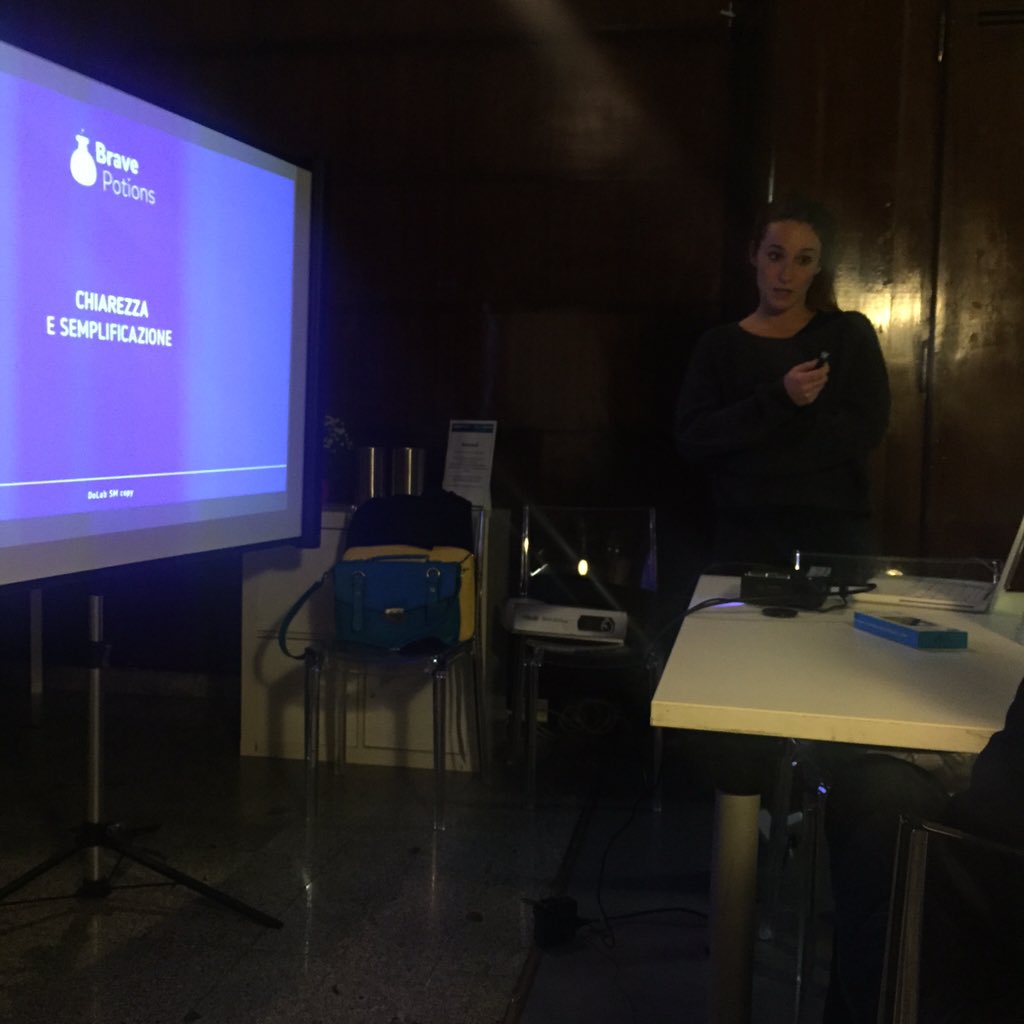 Lafalcy's tweet photo. [part 2] Ultima lezione #dolabsmcopy a @dolabschool. I ragazzi presentano il loro lavoro. https://t.co/Eho7MbIyNb