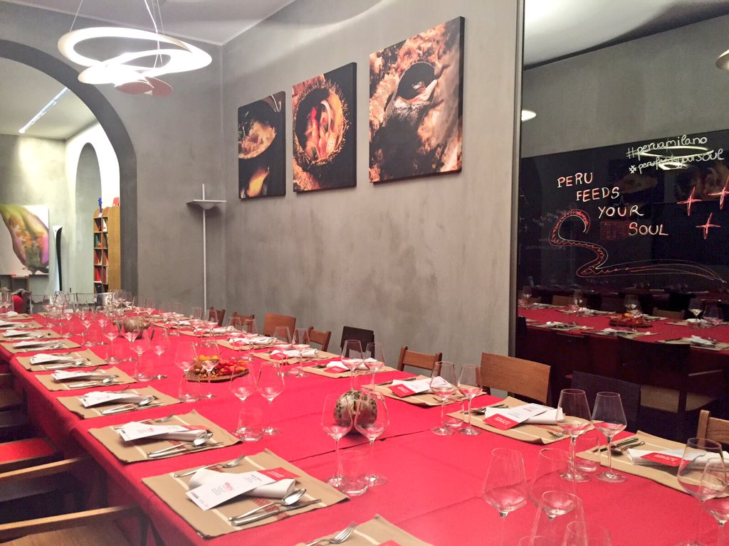 PeruAMilano's tweet photo. Siamo pronti per altra meravigliosa sera "A tavola con il #Peru"! #ExpoMilano2015 #Expoincitta https://t.co/CX0dtSx7kT
