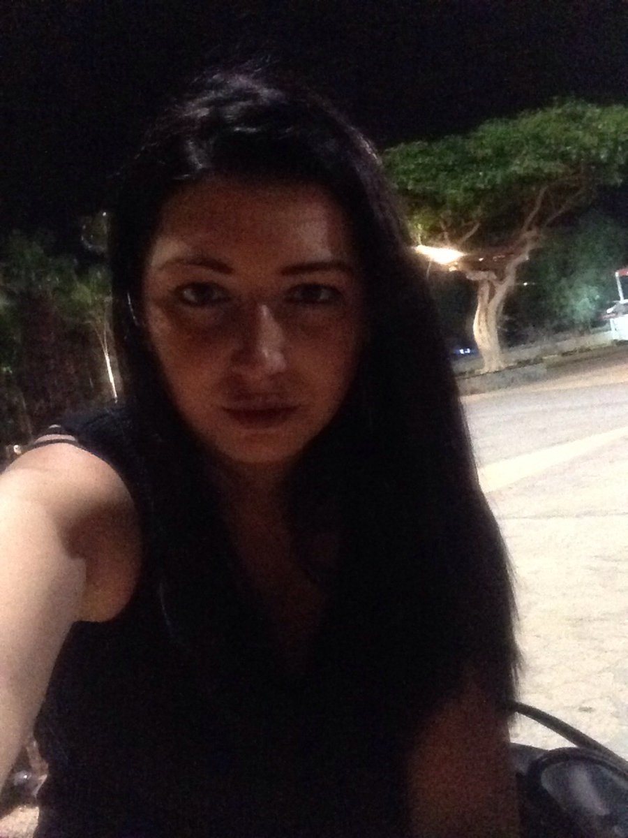 aytansibel's tweet photo. bekle dedi gitti ben beklemedim, o da gelmedi ya
ölüm gibi bi’ şey oldu ama kimse... https://t.co/p5dhFvZ6St https://t.co/aC6v5dx0B3