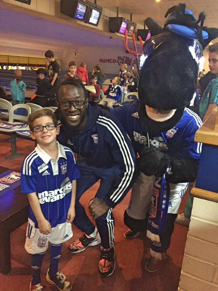 g020313's tweet photo. Thank you for the photo with my son Harrison today @Larsentoure and @crazyhorse_ITFC #itfc https://t.co/D500pRGNXE