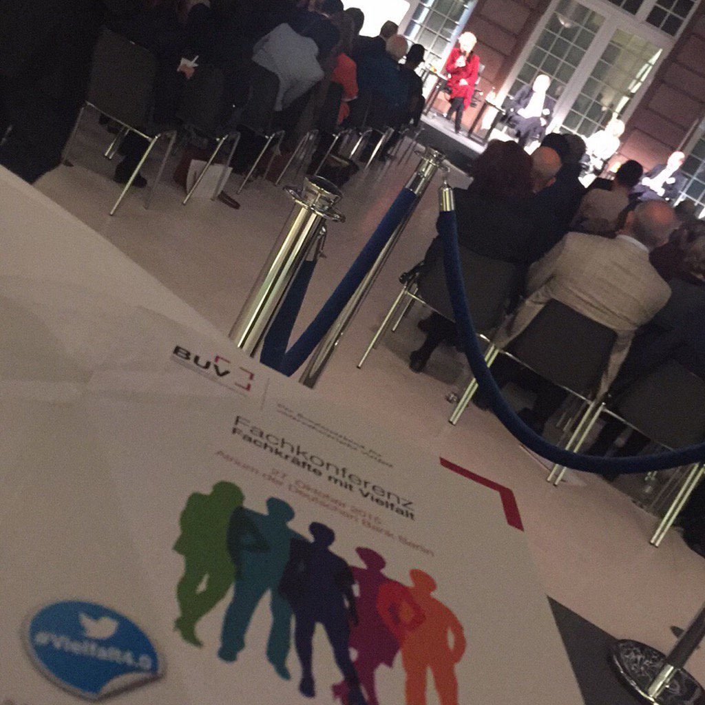 mariopaladini's tweet photo. #Vielfalt4.0 # Diversity #Integration #Fachkräftewoche @buv_ev @BMAS_Bund @4GGovernance https://t.co/jYOwV3cyFv