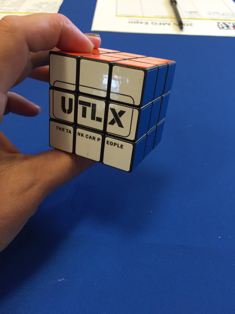 MistySlayter's tweet photo. #UTLX has best hostess gift @goCLTCC #80sChild https://t.co/bi1XaD1pY4