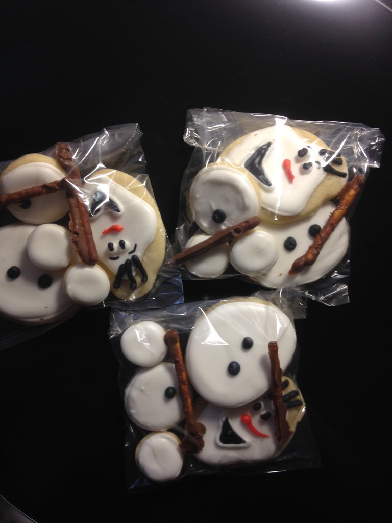 sherrys_sweet's tweet photo. #Olaf #sugarcookie #homemafe https://t.co/8pUvRsuBkC