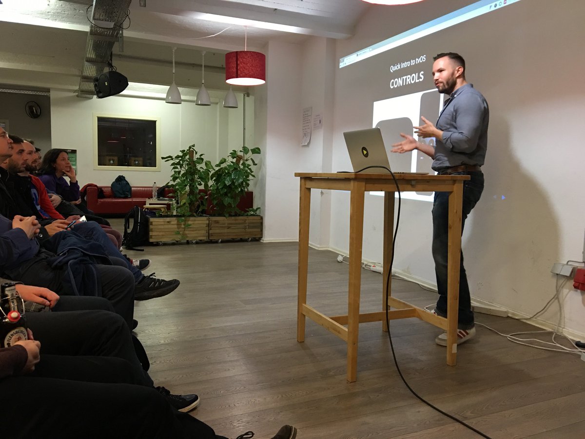 krik's tweet photo. .@zwacky presenting #tvml/ #tvjs at hybrid apps berlin meetup https://t.co/cQgE6Cty9u