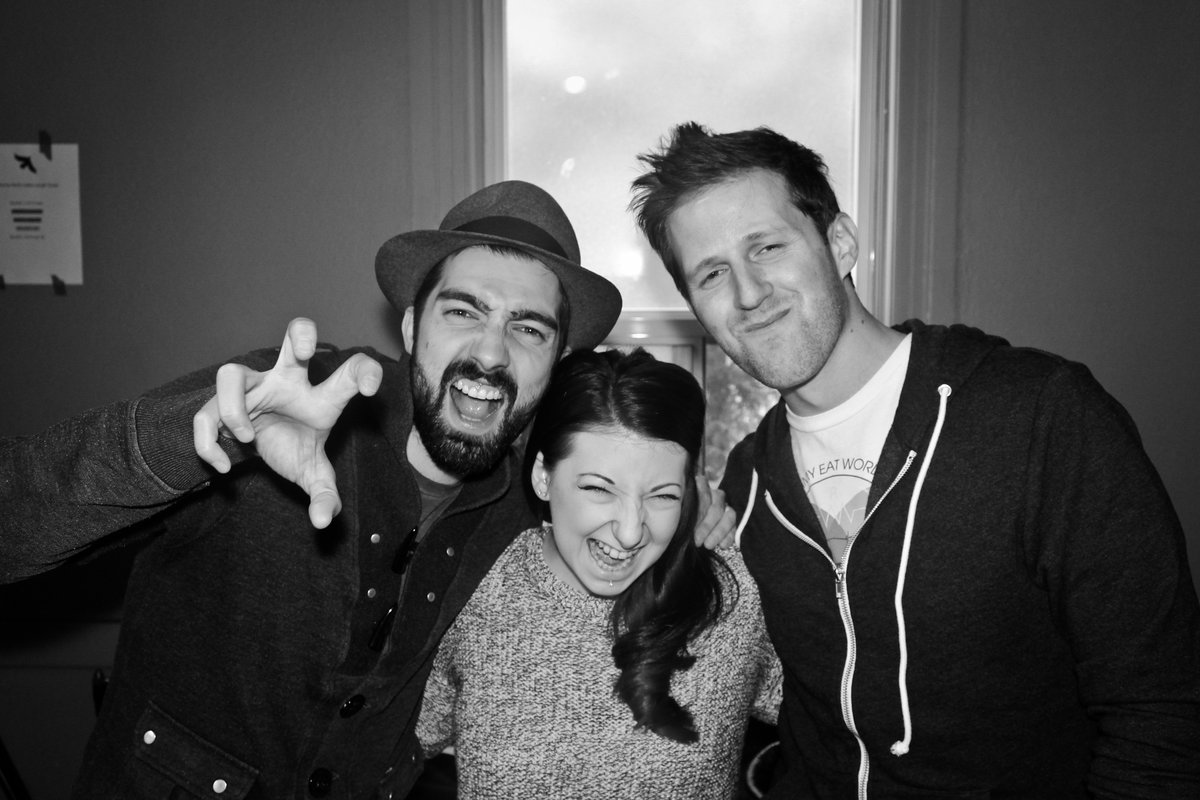 songwritersofCa's tweet photo. #SAC #SongWorks2015 writing camp in #Hamilton. Day 2 - Room#3 @SpeeNeverest @loraryan @jonahkanter @FACTORCanada https://t.co/VUlSpGVPei