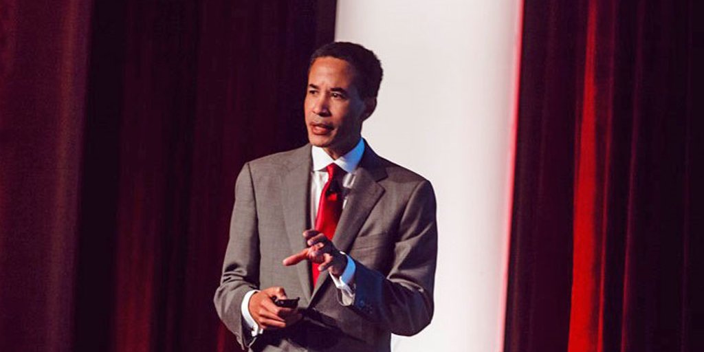 Infor's tweet photo. #InforNext15 #Dubaiโa great success w/ @cpinfor discussing disruptive software. Photos here: https://t.co/FdgSVjCcK4 https://t.co/KkmWiIdn5O