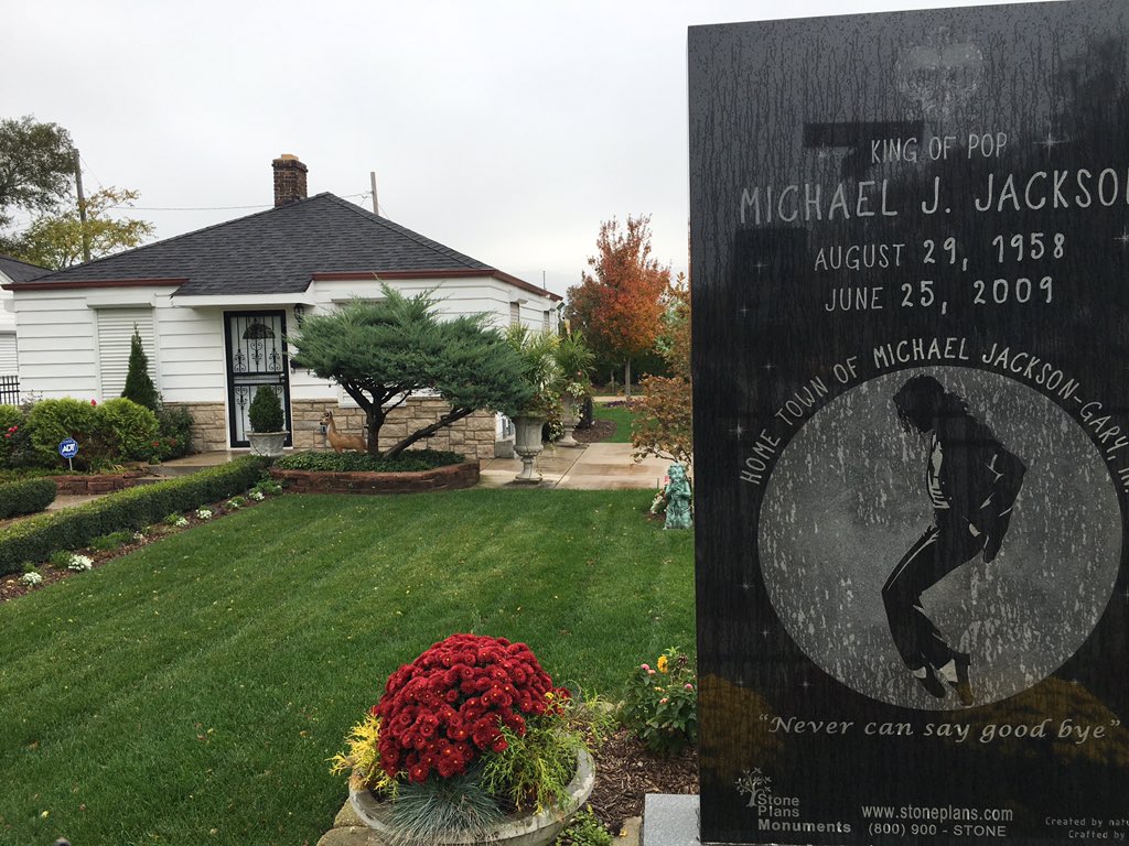 PAPPYKOJO's tweet photo. Most Important Day Of My Life. Michael Jackson's Childhood Home. 💔 https://t.co/FOqi6v18fK