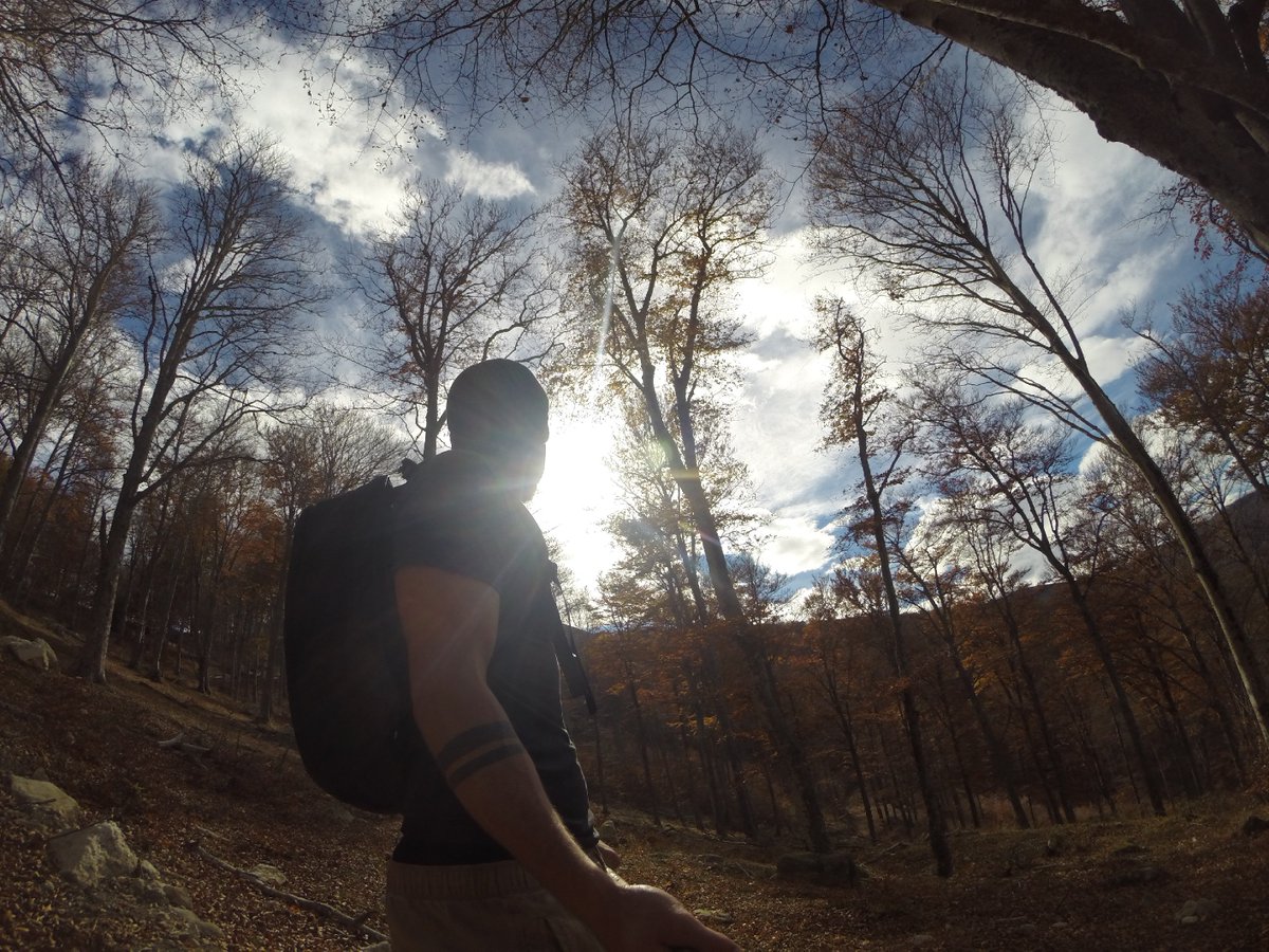 84_elliott's tweet photo. Autumn Days! #hiking #france #pryneesmoutains #gopro https://t.co/BlG8qWycgU