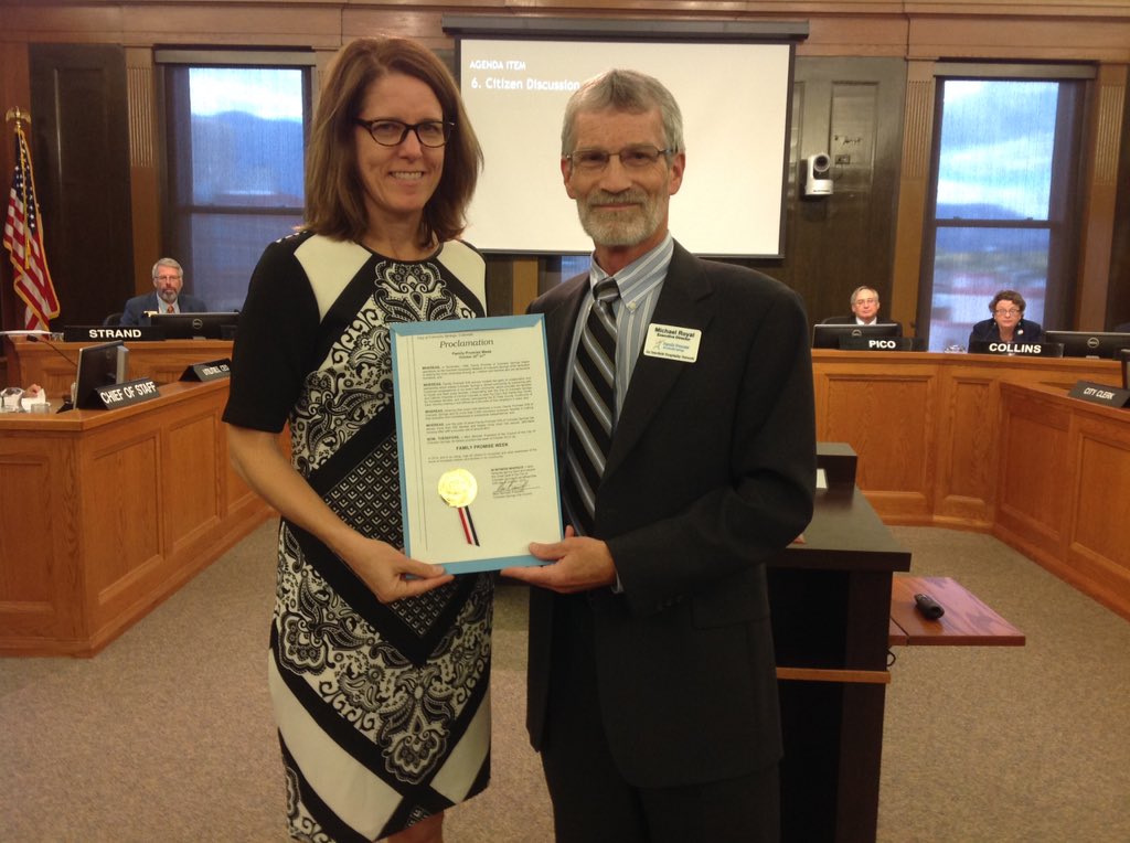 COSCityCouncil's tweet photo. Proclamation designating October 25-31, 2015 as Family Promise Week. #cscouncil https://t.co/UBhUVPh5Gz