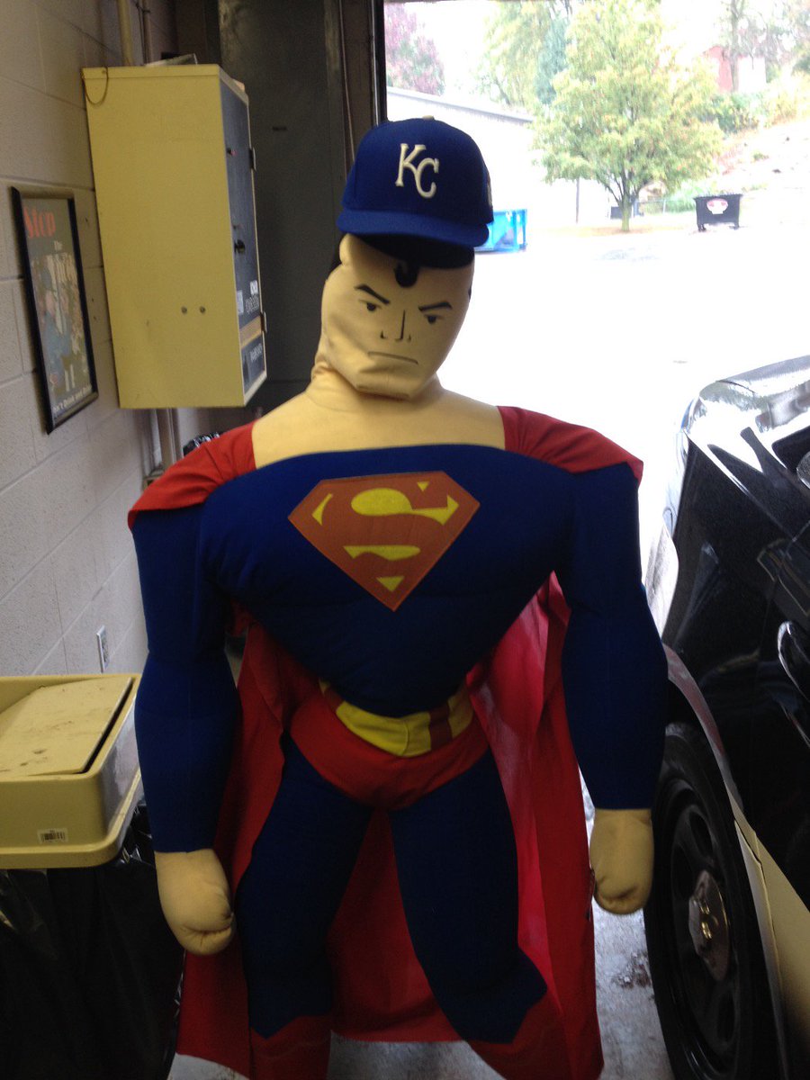 ClaycomoPD's tweet image. He may fight crime in Metropolis, but he's still a midwest boy. Go Royals!