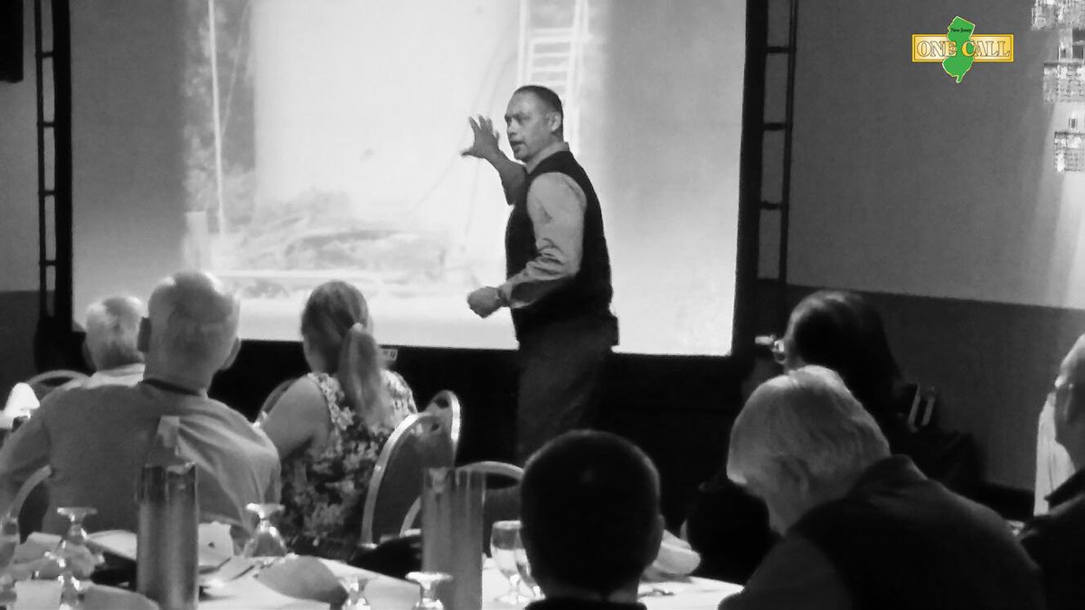 NJOneCall's tweet photo. Ret. Police Captain Robert Soto, with @Paradigm_pdigm, delivering the #pipelinesafety message in Clinton NJ. https://t.co/coFyZG8TrI