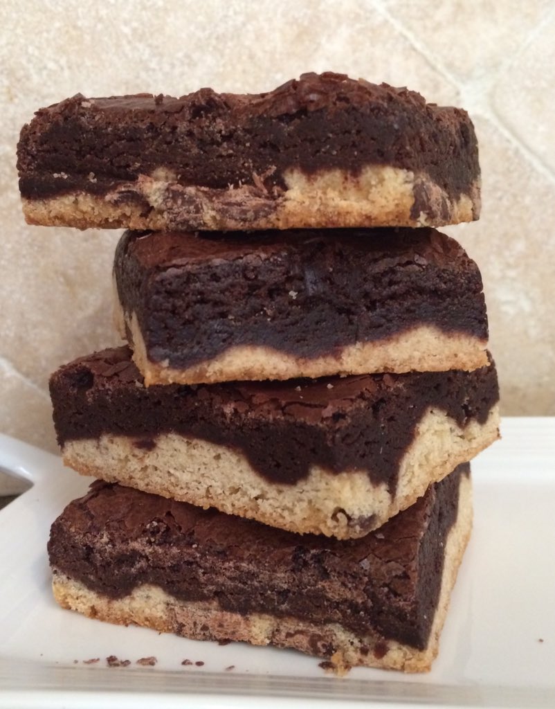 SugarSpiceMkt's tweet photo. #glutenfree Brookie recipe that you don't need to be #gf to enjoy  #celiac #baking https://t.co/ZfyPkKPnJv https://t.co/2VfxISrM2K
