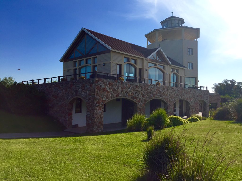 pablopaulok's tweet photo. Hermoso dia en Sofitel. @GolfArg #golf https://t.co/5lYYUoQJJg