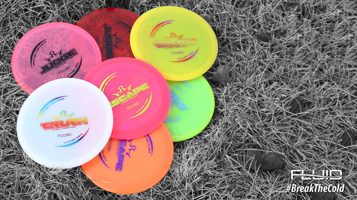 DynamicDiscs's tweet photo. Temperatures are dropping, but don't let that compromise your game. #BreakTheCold https://t.co/s13aqwPQG1 https://t.co/Dwq5wuUeFQ