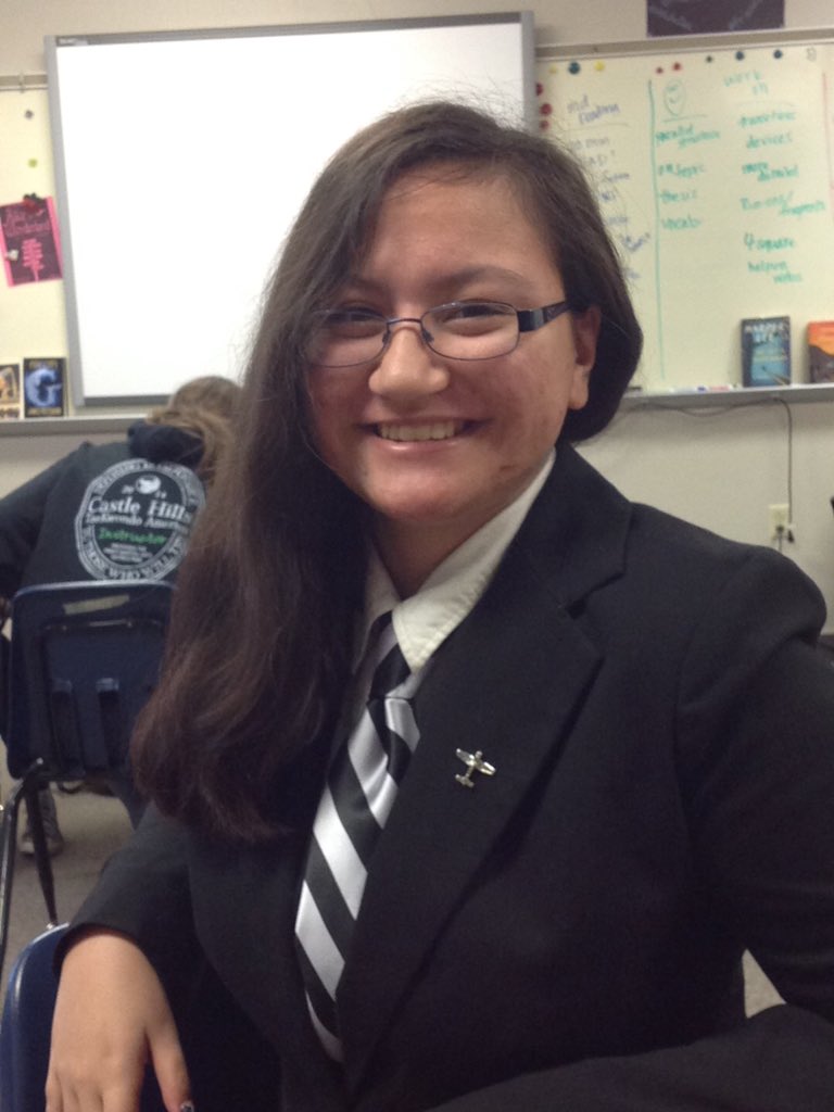 PrinzessinJas's tweet photo. Hey @hhsorchdork2015 Girls can be pilots too! #notalawyer #oraflightattendant @mrs_friend #needthehat https://t.co/mhsmSFW42t