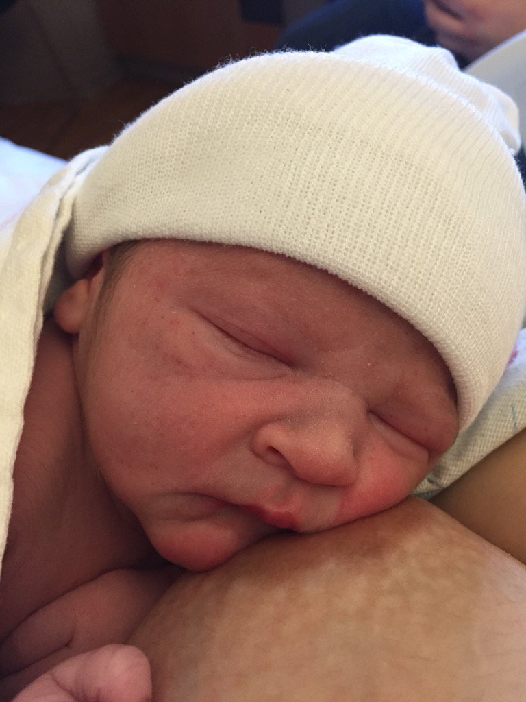 _VanillaLove_'s tweet photo. Tiny feet leave the biggest footprints on our hearts. 👣
#NewBaby #NewBorn #BabyBoy 
@themodernchris https://t.co/GMdk45Flof
