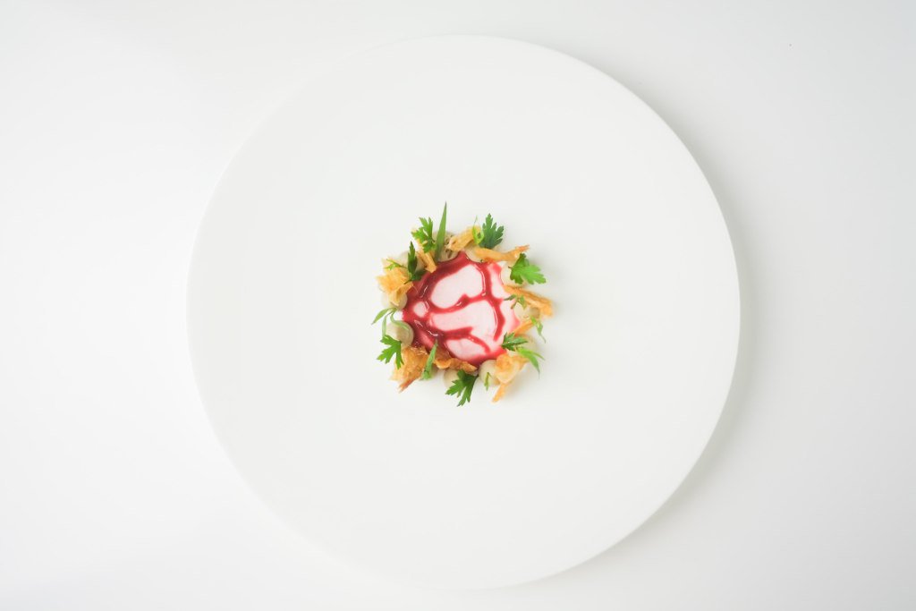 TorontoFoodLab's tweet image. Plating Exercise – Chicken Liver Parfait, Crackling, Raspberry Coulis, herbs torontofoodlab.com/2015/10/27/pla…