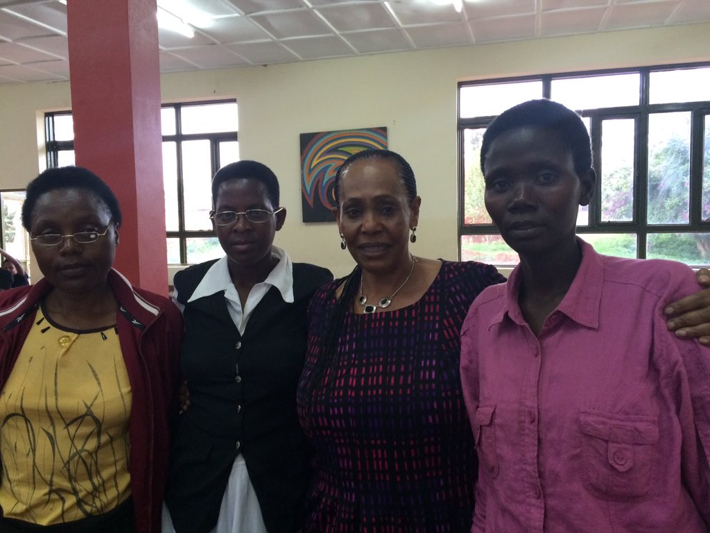 MPGives's tweet photo. Inspiring afternoon w/ #Rwandan #artists - @IvukaArtsKigali &amp; #GahayaLinks Both successful #socialenterprises https://t.co/kxuDy8v98M
