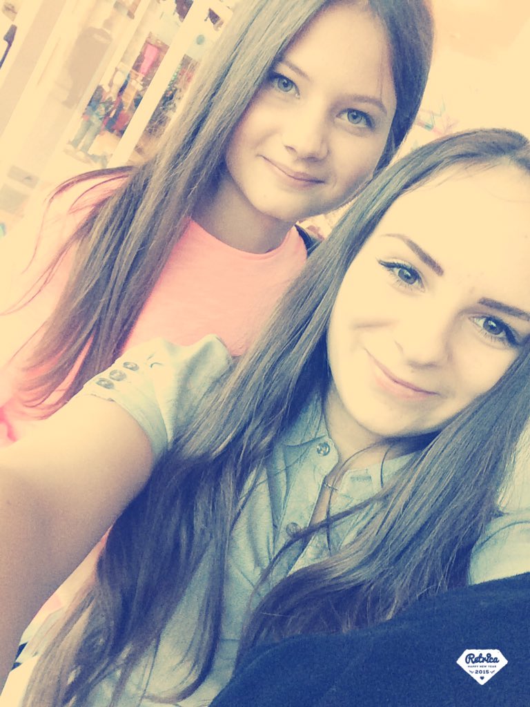 diaakovcs's tweet photo. Nagyon jó volt ma @ujfannii 😍❤️ #today #cinemacity #Debrecen #followus #bestfriends #fakjutanarur2 https://t.co/wGDOrb7CIR