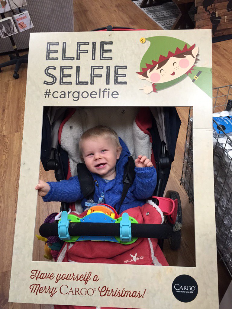 reggie_a_fowler's tweet photo. Whilst Mummy shopped, I was busy with the lovely cargo ladies taking an elfie!😘 #cargoelfie #Witney @Cargohomeshop https://t.co/Xnt9AstxU4