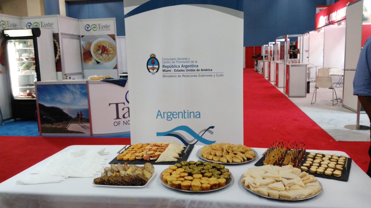 PromocionARG's tweet photo. Alimentos y bebidas argentinos presentes en Americas Food &amp; Beverage, una de las ferias más importantes de América https://t.co/ZaSxFLO6uE
