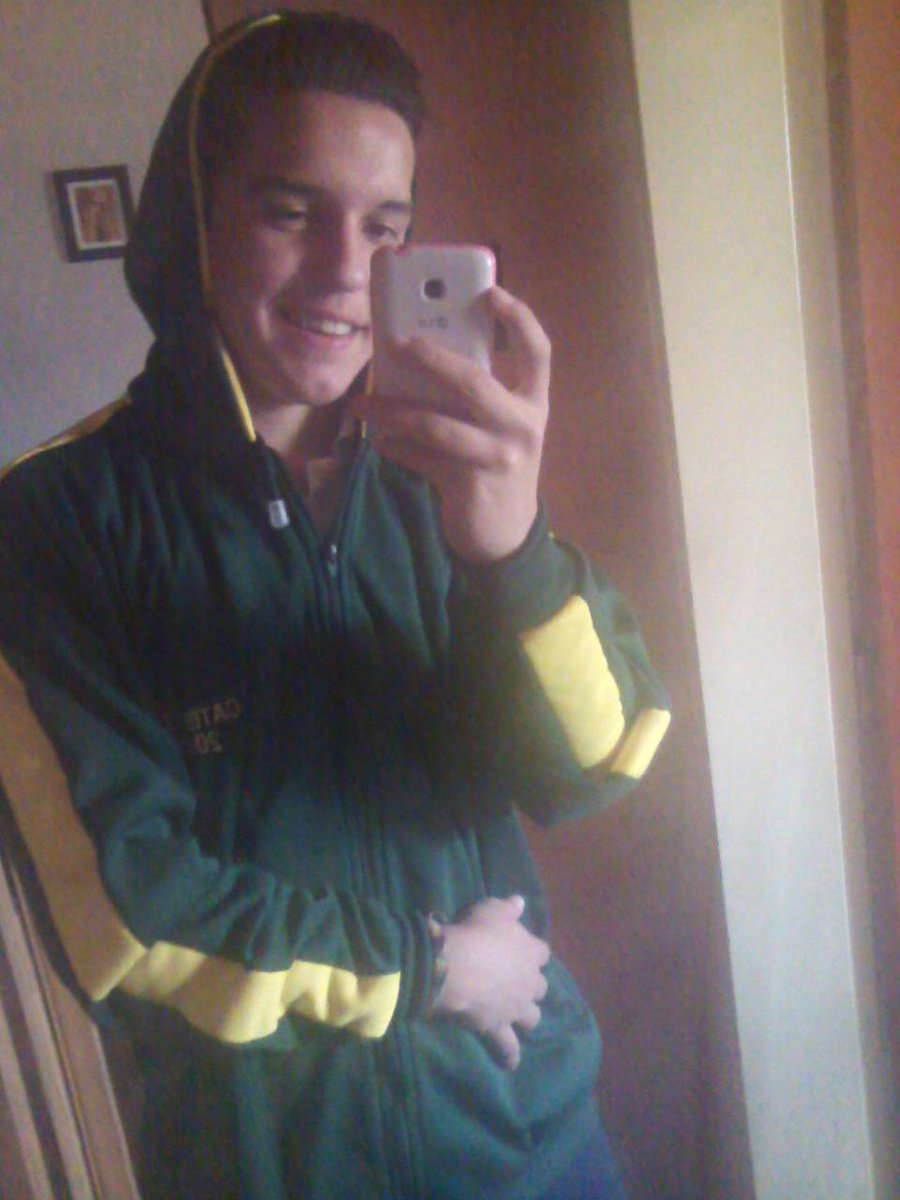 GraciasGallardo's tweet photo. Conjunto nuevo ♥ Safo O.o ? https://t.co/c73Fm0PgE0