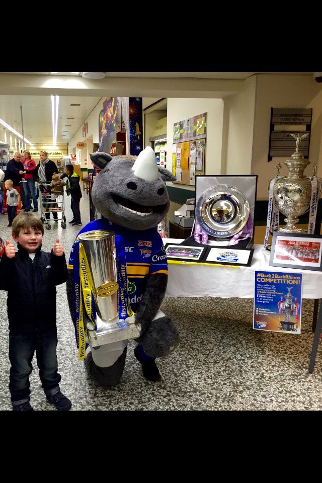 m_crampton's tweet photo. Once in a lifetime opportunity to see the treble trophies with the greatest team @leedsrhinos #back2backrhinos https://t.co/5WFakTsFIJ