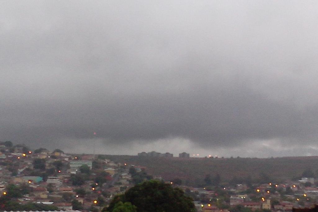 Chuva no centro de BH <a href="/bhtempo/">BH TEMPO</a>