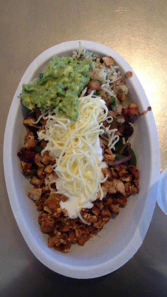 Conyeezy's tweet photo. Chipotle is life they say #chipotle #chipotlegangordie #chipotlecrew #yes #iworkatchipotle https://t.co/VnyVsSuDAh