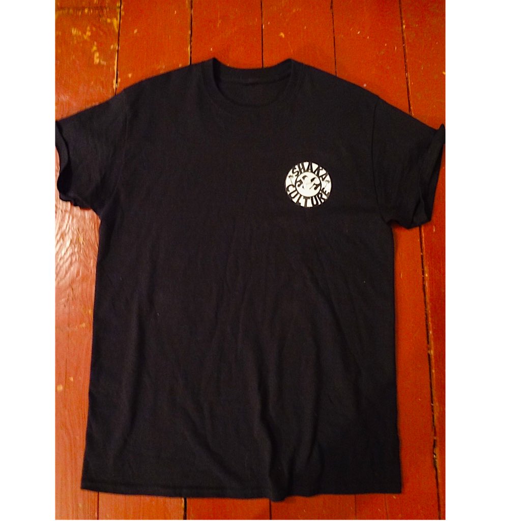 ShakaCulture's tweet photo. Small logo back tees! For that Clean look that goes with every look! #shakaculture https://t.co/my7wH3otaG