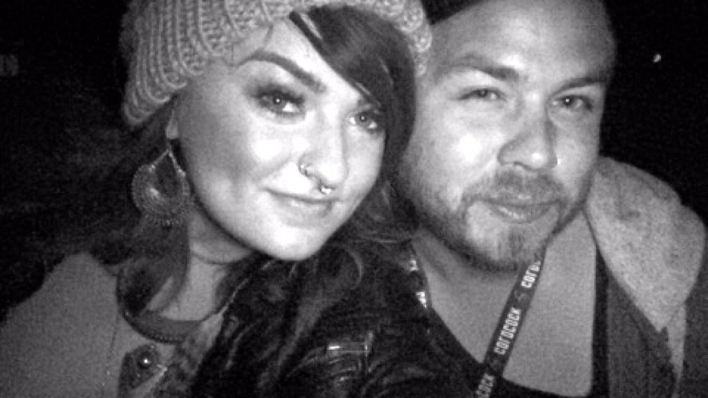 RunBabyDeerFIRE's tweet photo. Me and Jameson at #KNOTFEST after he played an amazing set right before mastodon and Judas Priest! Amazing! https://t.co/r3FZQXnckl
