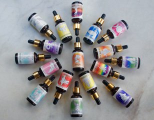 AuroraAlchemy's tweet photo. The Aurora Mandala….our full range of 17 elixirs of the Goddess. #auroraalchemy #cosmicfireworks #goddessoils https://t.co/WqdsmsLyhA