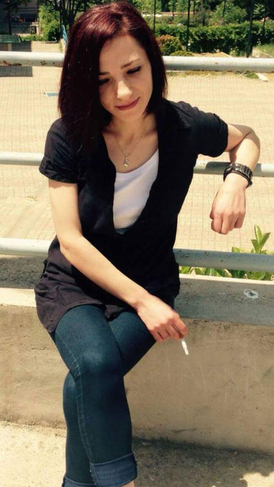 KerimanKeri's tweet photo. Şuan yanımda değil
Belki başkasıyla gülüyor haberim yok
Ve benim canım yanıyor https://t.co/68hrT4tkHY