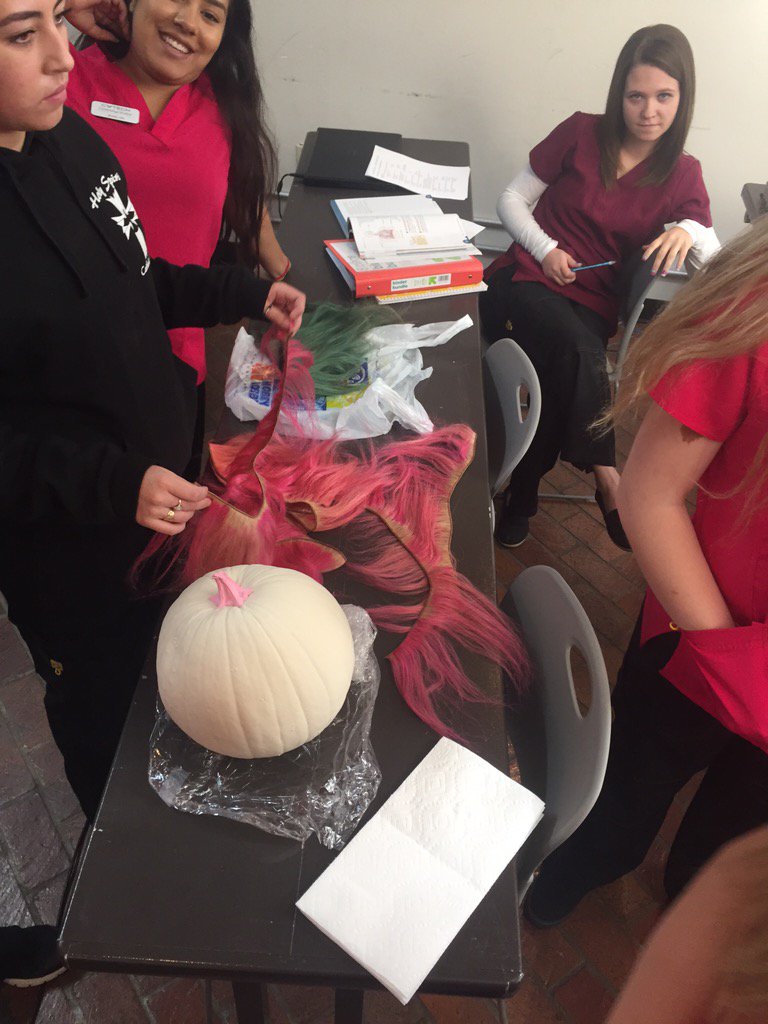 rose_emerald_'s tweet photo. Pumpkin designing for the contest coming up today in #cosmo1 #the6505cosmo1 #the6505 https://t.co/97ggLQufgA