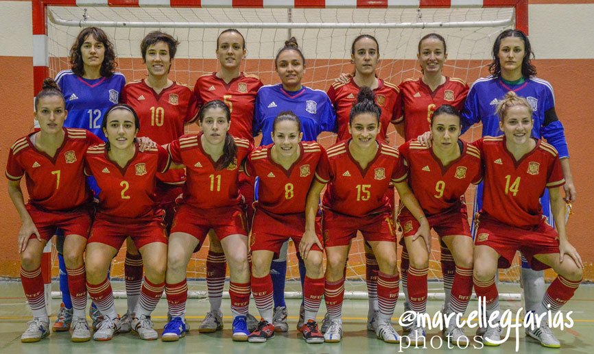 SEFutbol's tweet photo. Brillante victoria de la @SeFutbol Sala femenina por 6-0 ante Hungría en partido amistoso https://t.co/uI9pqzUnTL https://t.co/cFymeFeWnD