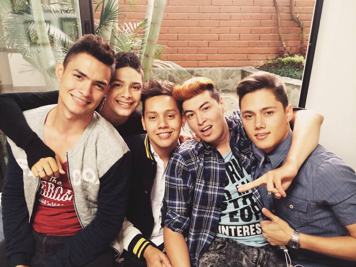 marihe_del_mar (@manelik_karime) on Twitter photo 