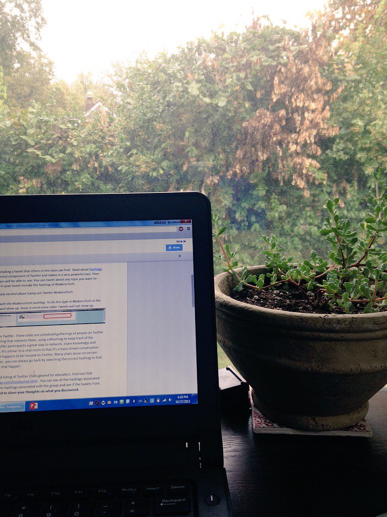 msjonsin's tweet image. Rainy day homework! Glad to use Twitter to not only connect to my elem school but my grad school! #bakeruTech