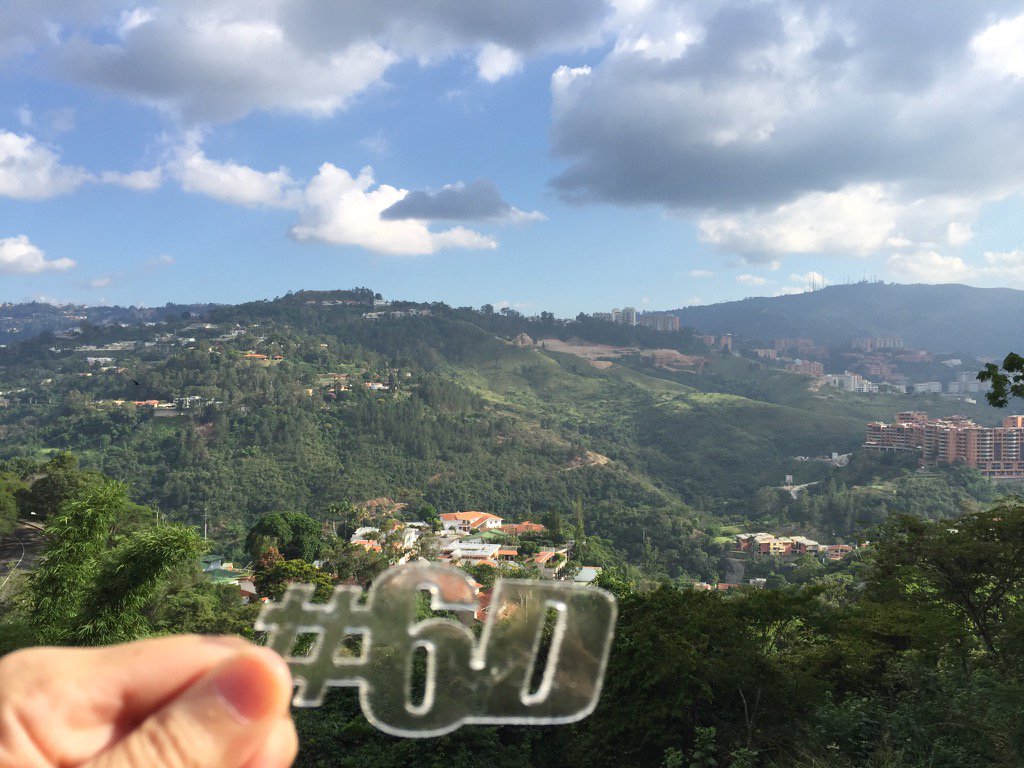 gisemazzone's tweet photo. Por una Vzla mejor, la de siempre, la democrática y libre #6DVenezuelaTransparente a votar este #6D #Unidad https://t.co/05eNwLZ47R