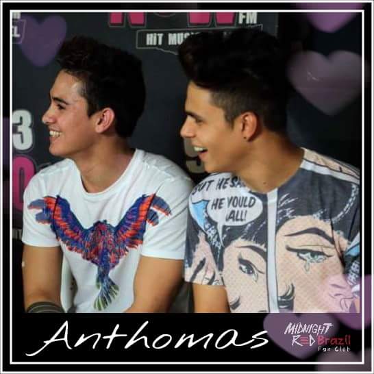 MNRFanClubBRA's tweet photo. Como não amar esses sorrisos ❤ #Anthomas #BroTuesday https://t.co/sBGlIGDzMR