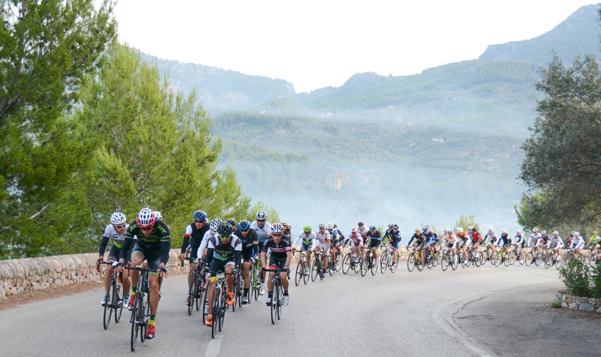 timwiggins1's tweet photo. The front group flying up Puig Major on the @transtramuntana last Saturday #Mallorca1127 https://t.co/QbgjRpnTJM https://t.co/A3ifhJ61AV