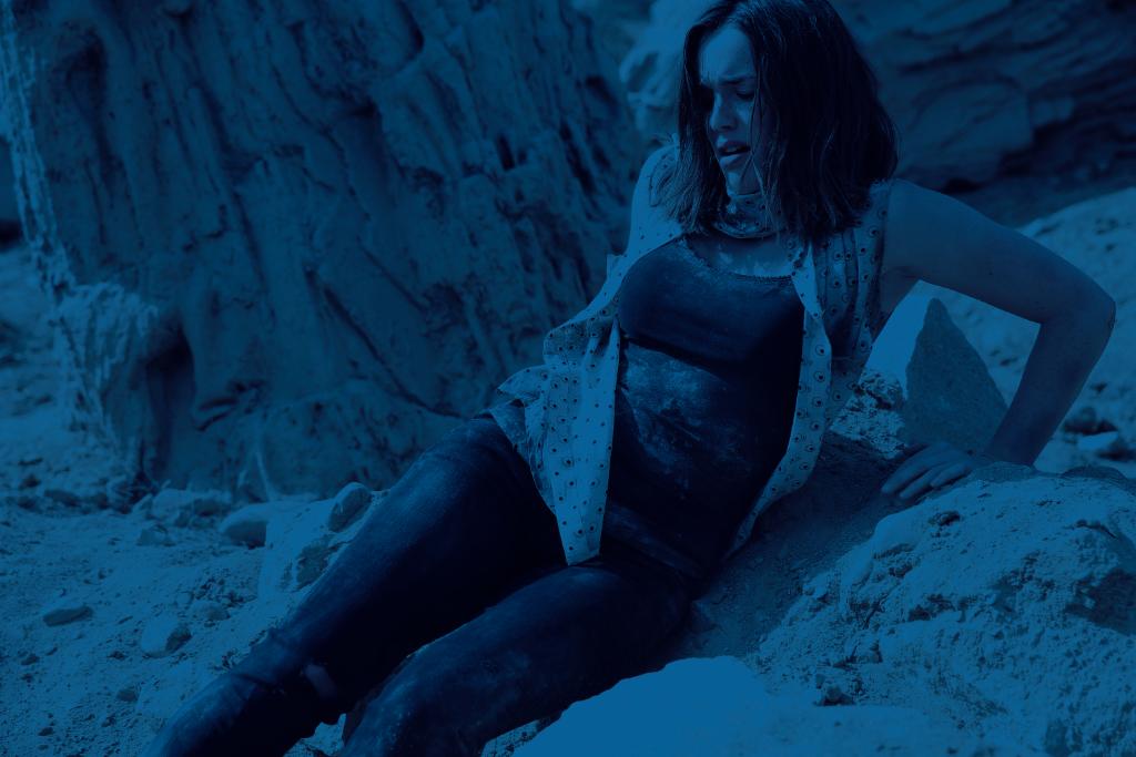 AgentsofSHIELD's tweet photo. What happened during the 4,722 hours that Simmons was gone? Find out TONIGHT on Marvel's #AgentsofSHIELD. https://t.co/hZvPNOem6x