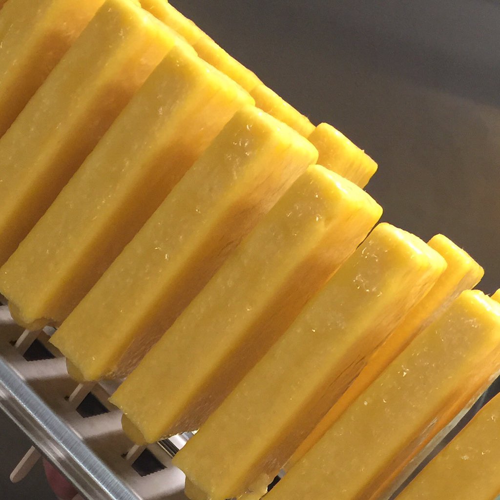ThePopWorks's tweet photo. What's your favorite thing about a rainy day? We like making bright, all natural pops! #PopWorksKitchen https://t.co/b4jtfmUp2H