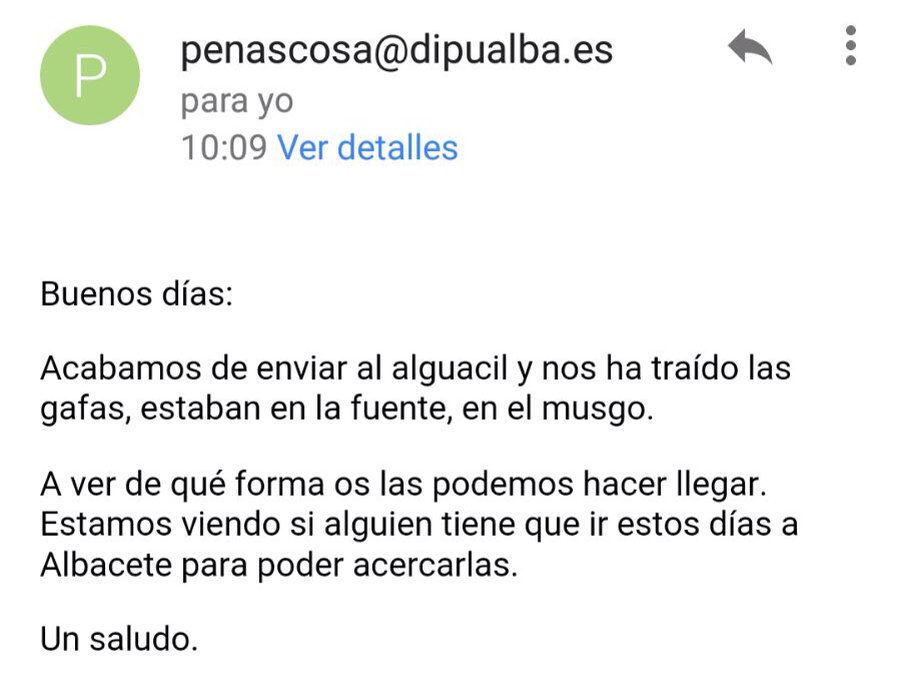 mcarvajal_'s tweet photo. Lloro. Manuel se va de camping a Peñascosa. Olvida las gafas en una fuente. Escribe al Ayuntamiento, y le responden https://t.co/YrnADn84C3