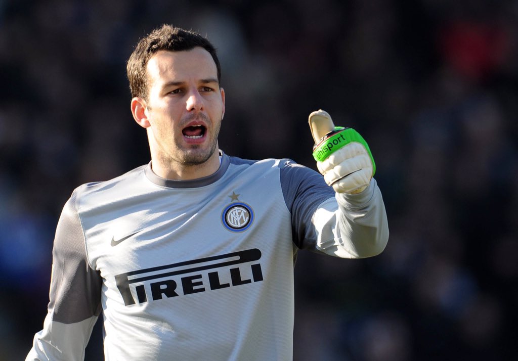 RT if you love Handanovic!!