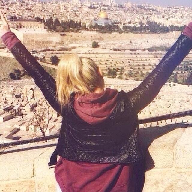 Inbalr5's tweet photo. @rydelR5 Do you remember how Israel looks in live? Come back to us we miss you so much #IsraelWantsR5 #IsraelNeedsR5 https://t.co/Ulf8Qmw34u
